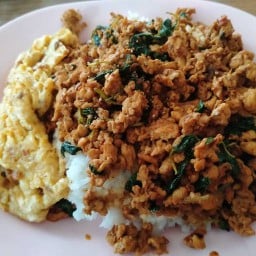 ครัวนายปุ้ย