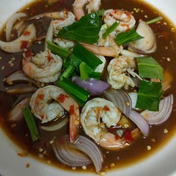 ยำกุ้งสด