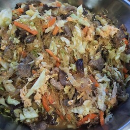 ผัดวุ้นเส้น