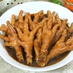 ตีนไก่พะโล้