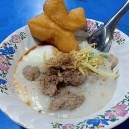 โจ๊กหมูล้วน 3 แถมไข่ลวก 2