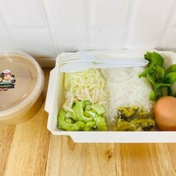 Set Of Rice Noodles + Jungle Curry + Boiled Egg