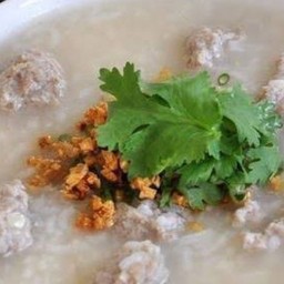 ข้าวต้มหมูสับ