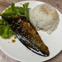 จ๊อปแจ๊ปข้าวหน้าปลาซาบะ