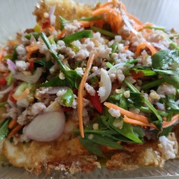 ยำไข่ดาว