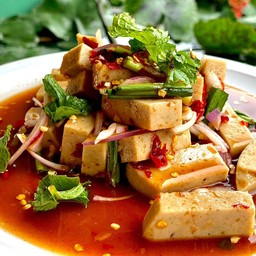 ยำหมูยอ