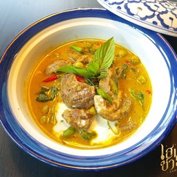 แกงเขียวหวานเนื้อตุ๋นหรือหมูตุ๋น