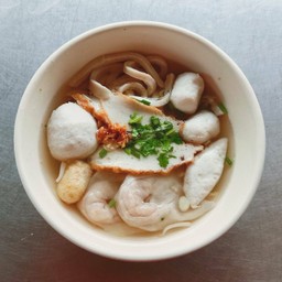 ก๋วยเตี๋ยวเส้นปลา.