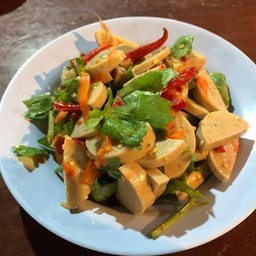 ยำไก่ยอ