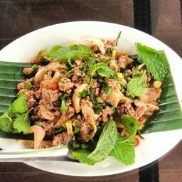 ลาบเนื้อ