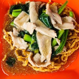 ราดหน้าเพลินเอ็มไพร์