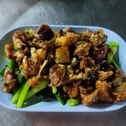 ขาหมูทอดกระเทียม