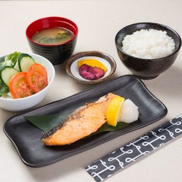 Salmon Sio Yaki Set