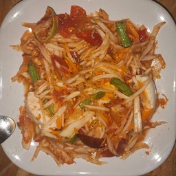  ลืมดูว่าต้องจ่ายค่าส่ง10บาทเราไม่มีเงินสดติดตัวเลย เลยขอให้ทางร้านช่วยออกค่าส่ง