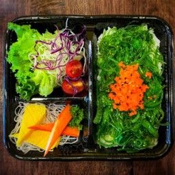 (715) เบนโตะข้าวหน้าสาหร่ายไข่กุ้ง+สลัด