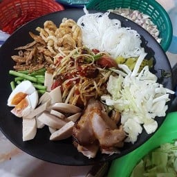 นานา  ส้มตำ  อ่อนนุช70/1