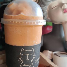 ชาไทยนมปั่น