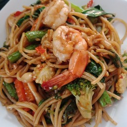 สปาเก็ตตี้ขี้เมากุ้ง