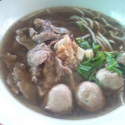 หมิวจ๋า ก๋วยเตี๋ยวเนื้อเปื่อย