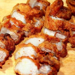 ข้าวสามชั้นทอดน้ำปลา