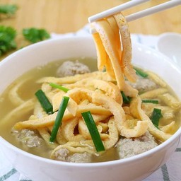 ต้มจืดหมูสับไข่เส้น