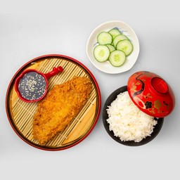 ข้าวปลาทอดฟิตคัตสึระ (ปลา)