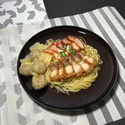 ศรีสะเกษ Tigernoodle บะหมี่เกี๋ยวหมูแดง-หมูกรอบ ข้าวขาหมู ข้าวหมูแดง-หมูกรอบ