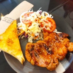 SIS BRO BAR Cafe' & Restutant