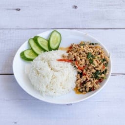 กะเพรากระทะเหล็ก เจ๊ต้อย