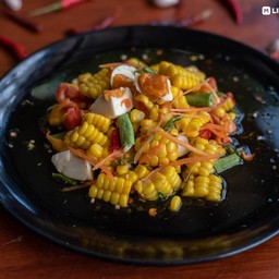 ตำข้าวโพดไข่เค็ม