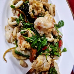 ผัดฉ่ารวมมิตร