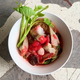 เกี๊ยวปลาเย็นตาโฟ