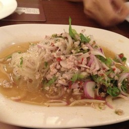 ยำวุ้นเส้นหมูสับ
