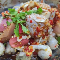 ยำยันหว่าง ลูกชิ้นอร่อย จรัญสนิทวงศ์ 57 แยก3-2