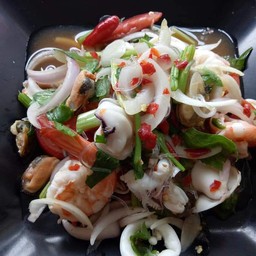 ยำวุ้นเส้นทะเล