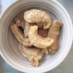 กากหมูทอด