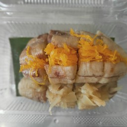 กล้วยปิ้งสอดไส้มะพร้าวเผือกฝอยทอง