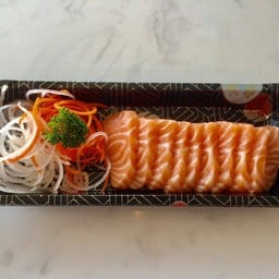 แซลมอนซาชิมิ 10