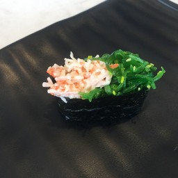 ยำสาหร่ายสลัดปูอัด