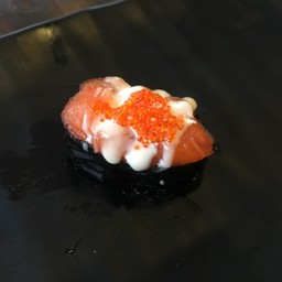 แซลมอนสลัดสับ