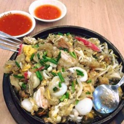 หอยทอดกะทะร้อน