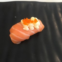 แซลมอนสลัด