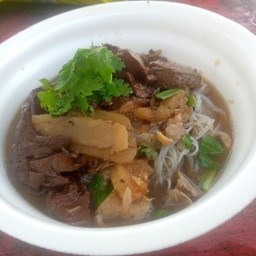 ร้านเจ๊ม่วยก๋วยจั๊บโบราณ