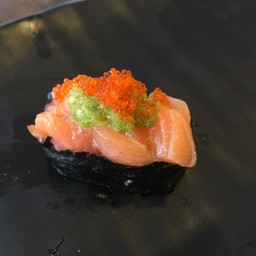 แซลมอนแซ่บ