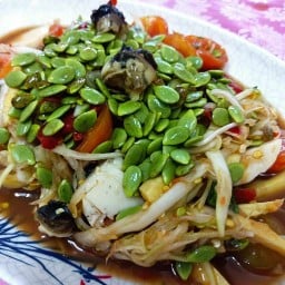 ส้มตำ ลาบ ก้อย ต้ม สาวขาซิ่ง