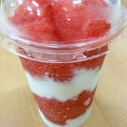 สตอเบอร์รี่ปั่นโยเกิร์ต