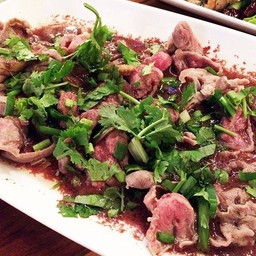 เนื้อเอ็นกรอบลวกจิ้ม