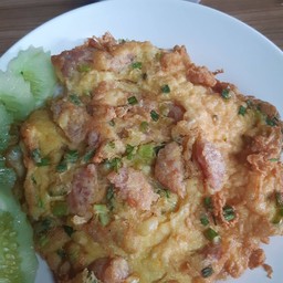 ไข่เจียวหมูสับหรือแหนม