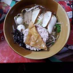 ก๋วยเตี๋ยวหมูน้ำใส