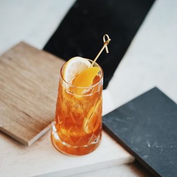 ชาพีช โกเด้นท์ คาราเมล